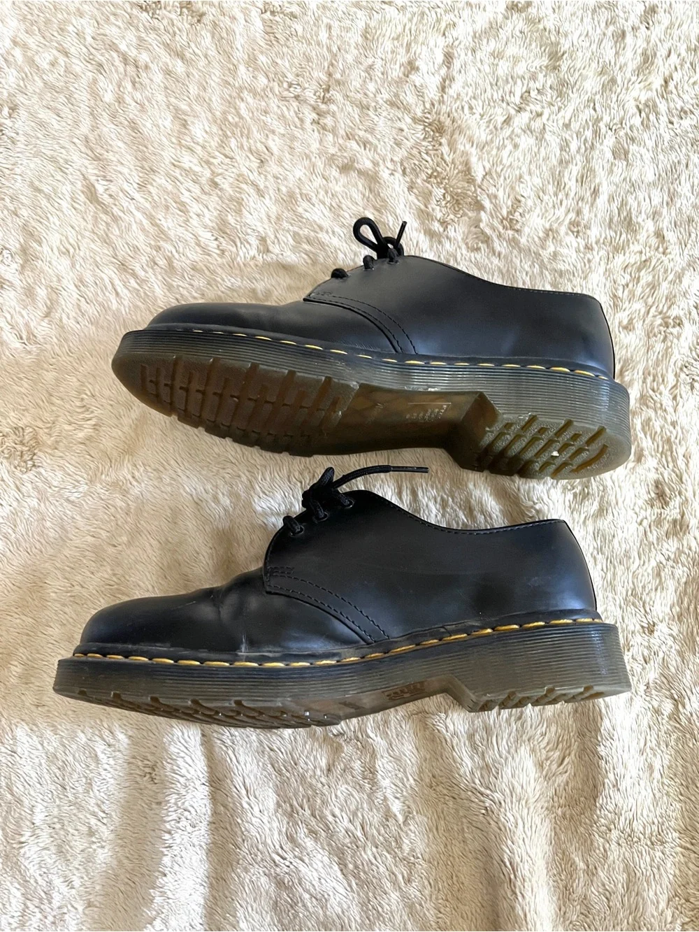 DR. MARTINS Men's Air Wair Black Shoes Size 7